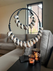 Grote tijgerschelp ketting | Schelpenketting met standaard | Schelpenketting bruin | Japandi