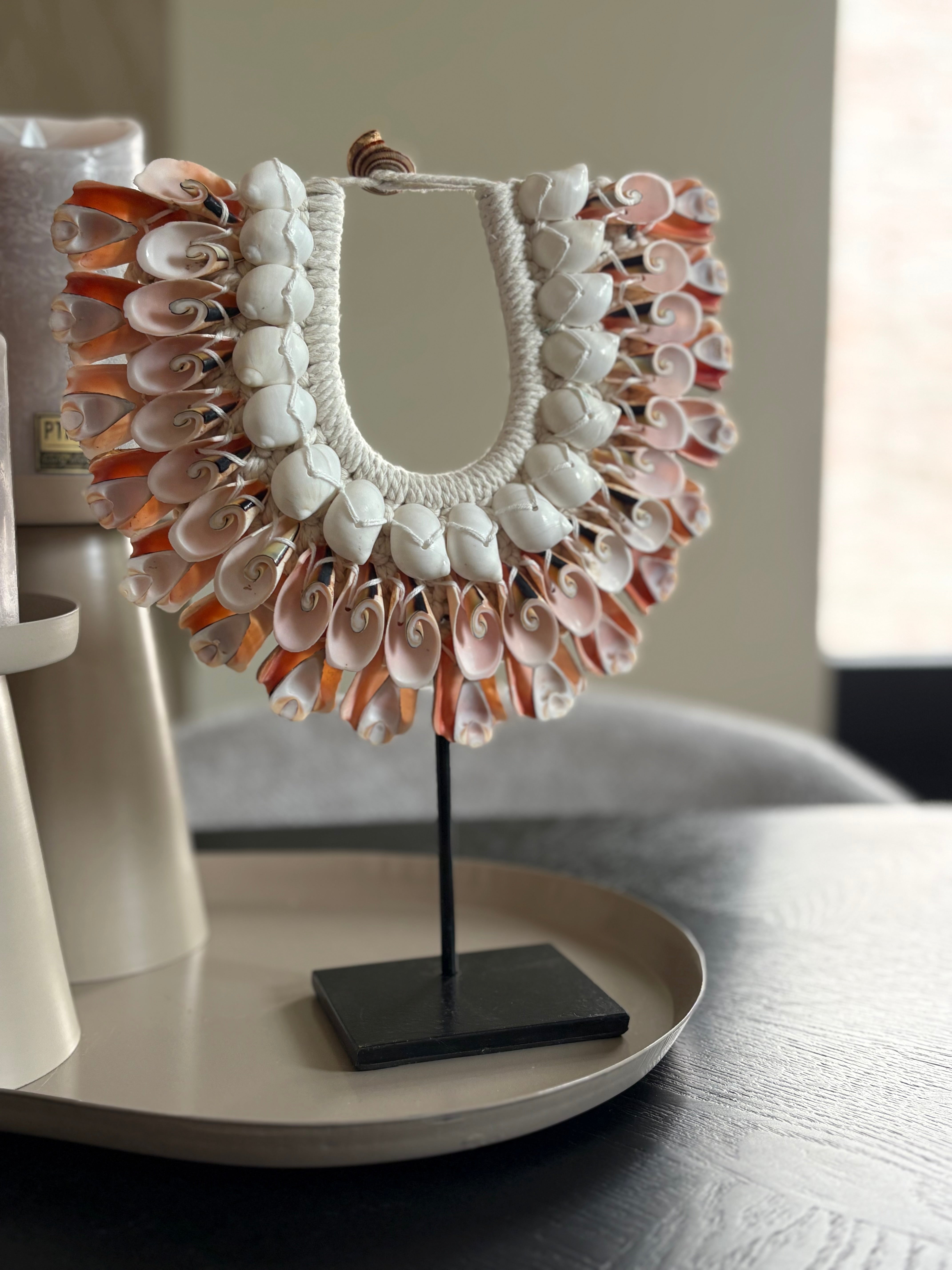 Schelpenketting op standaard orange