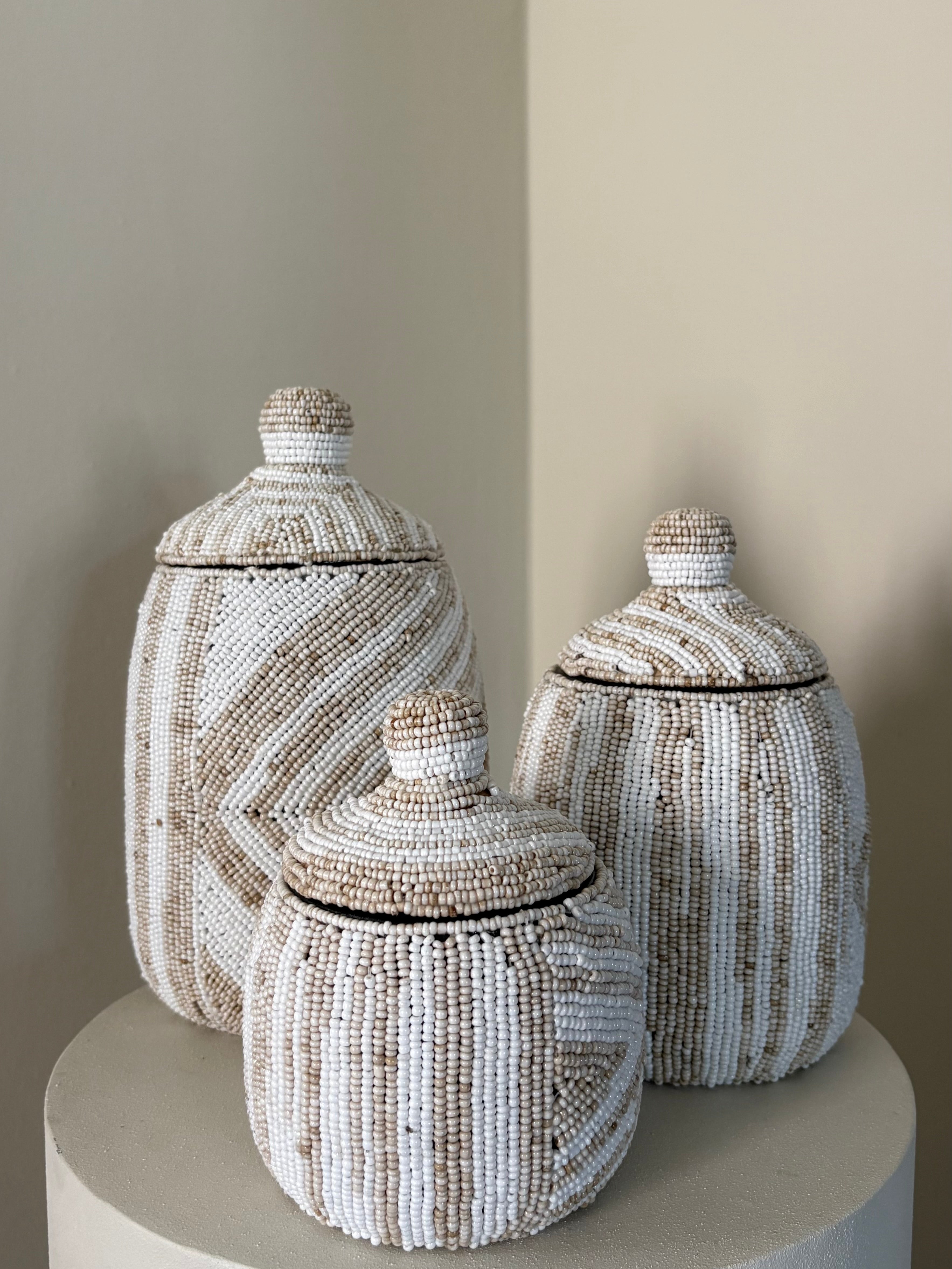 Kralenmanden beige | Kralenpot | Kralenmanden set | Vakkenkast decoratie