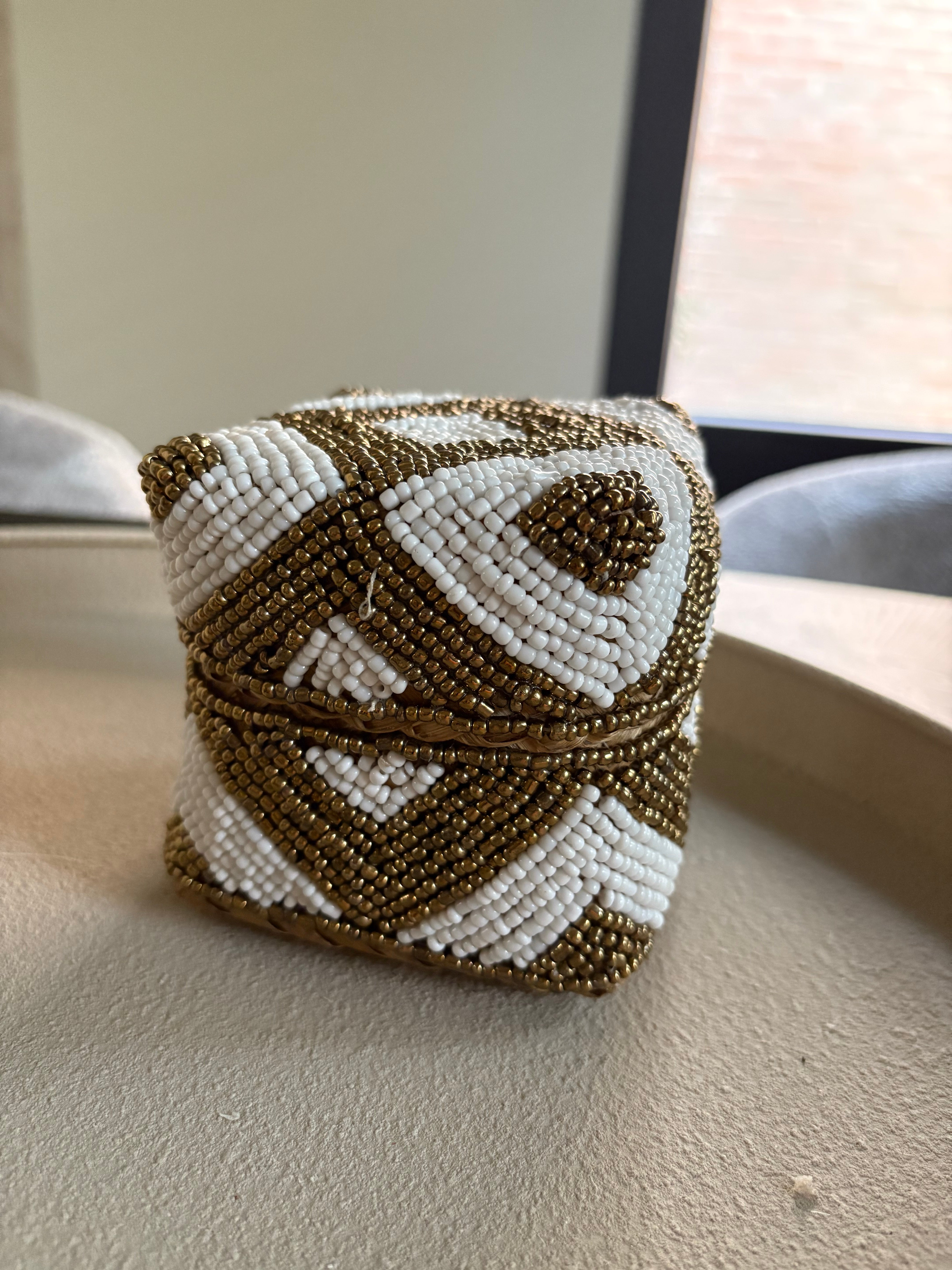 Offermand Lilo | Goud wit | Handgemaakt