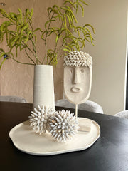 Stoneman beige XL | Ornament op voet | Handgemaakt