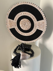 Schelpenornament zwart groot op standaard