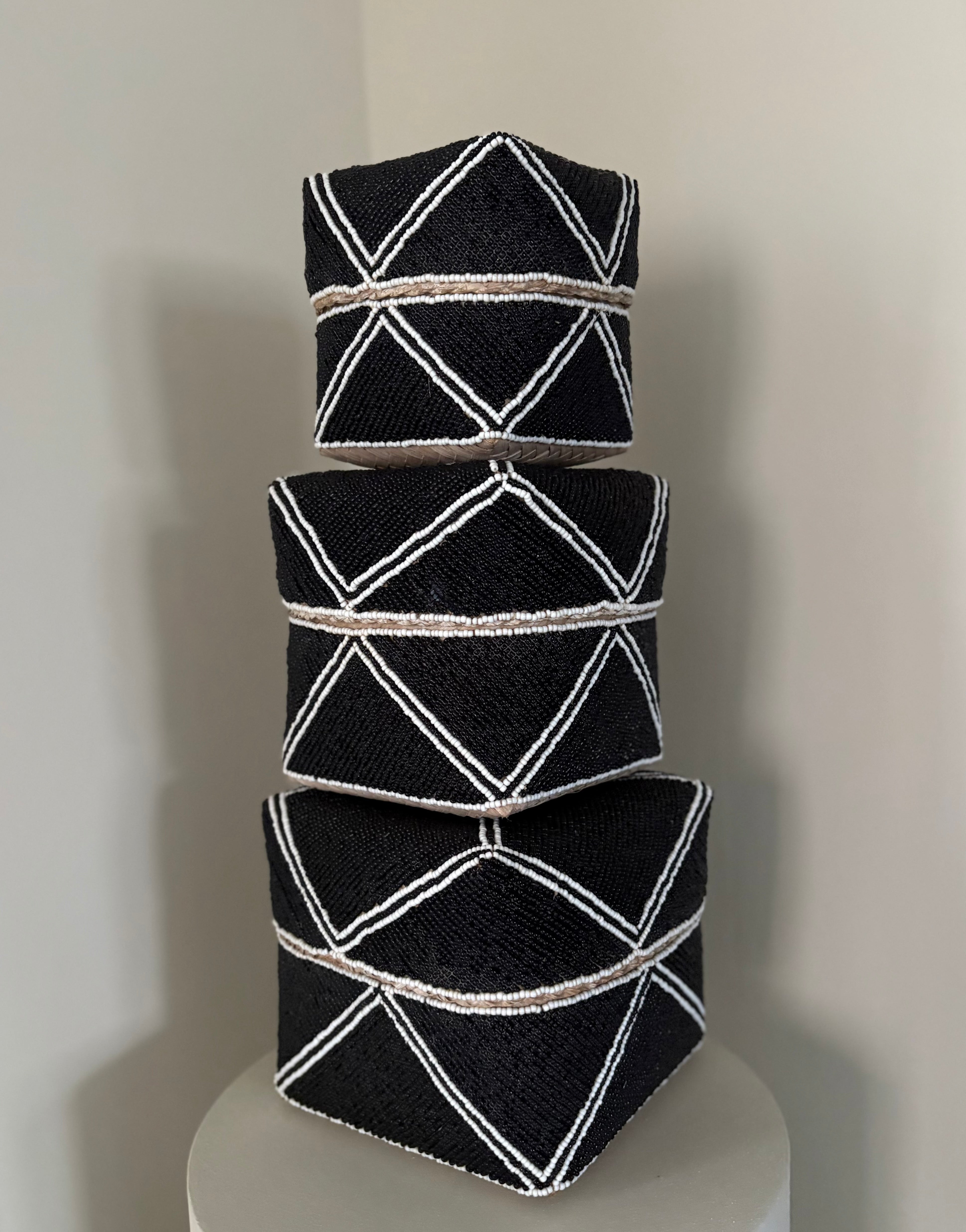 Offermanden Amy | Zwart wit | Japandi | Handgemaakt