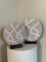 Set van twee ornamenten | Kralenornamenten | Vakkenkast decoratie | Beige creme