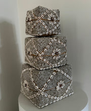 Offermand Maya | Offermand beige met schelpen | Handgemaakt | Japandi | Boho