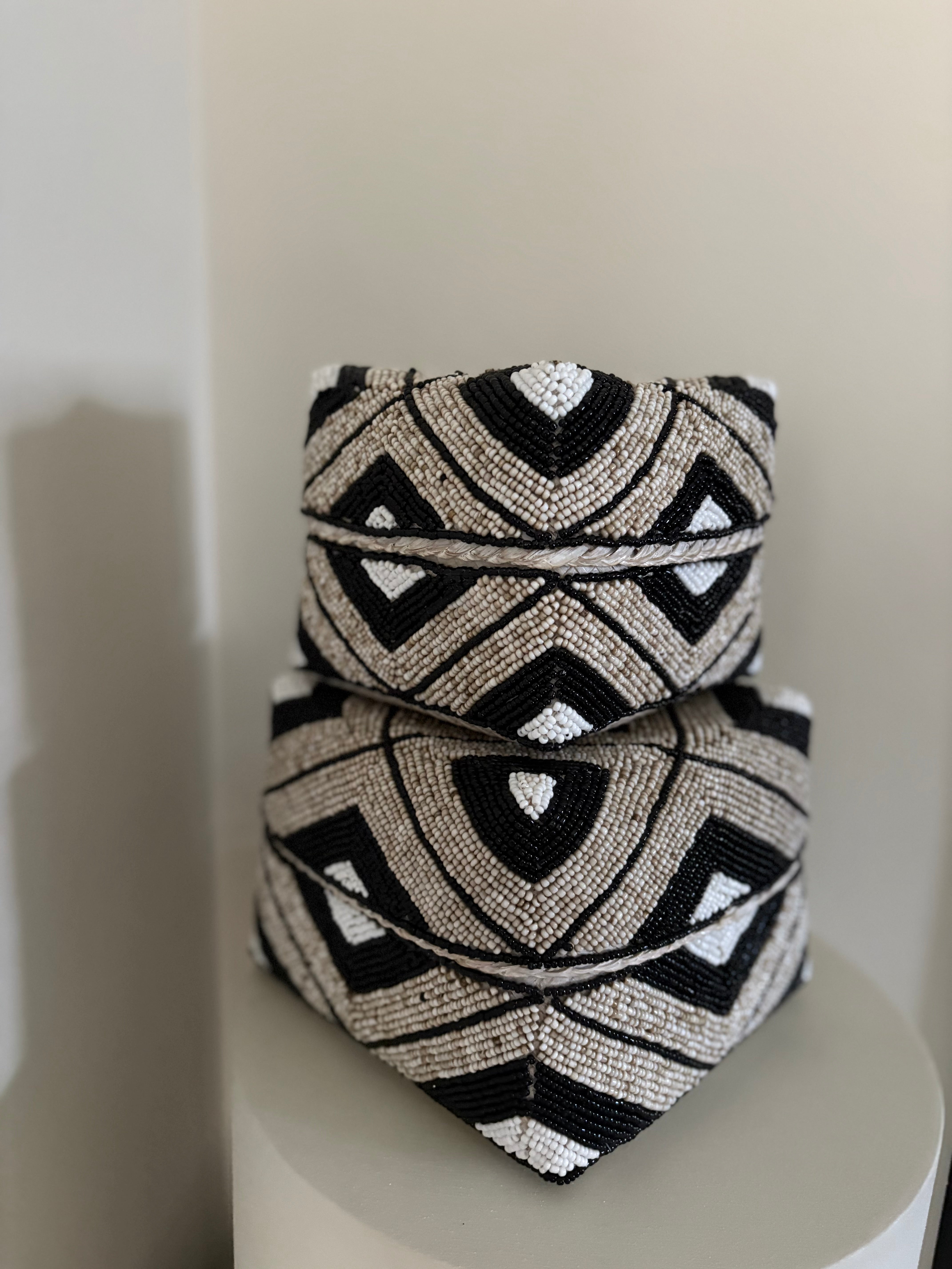 Offermand Ing | Offermanden zwart | Handgemaakt | Japandi | Boho