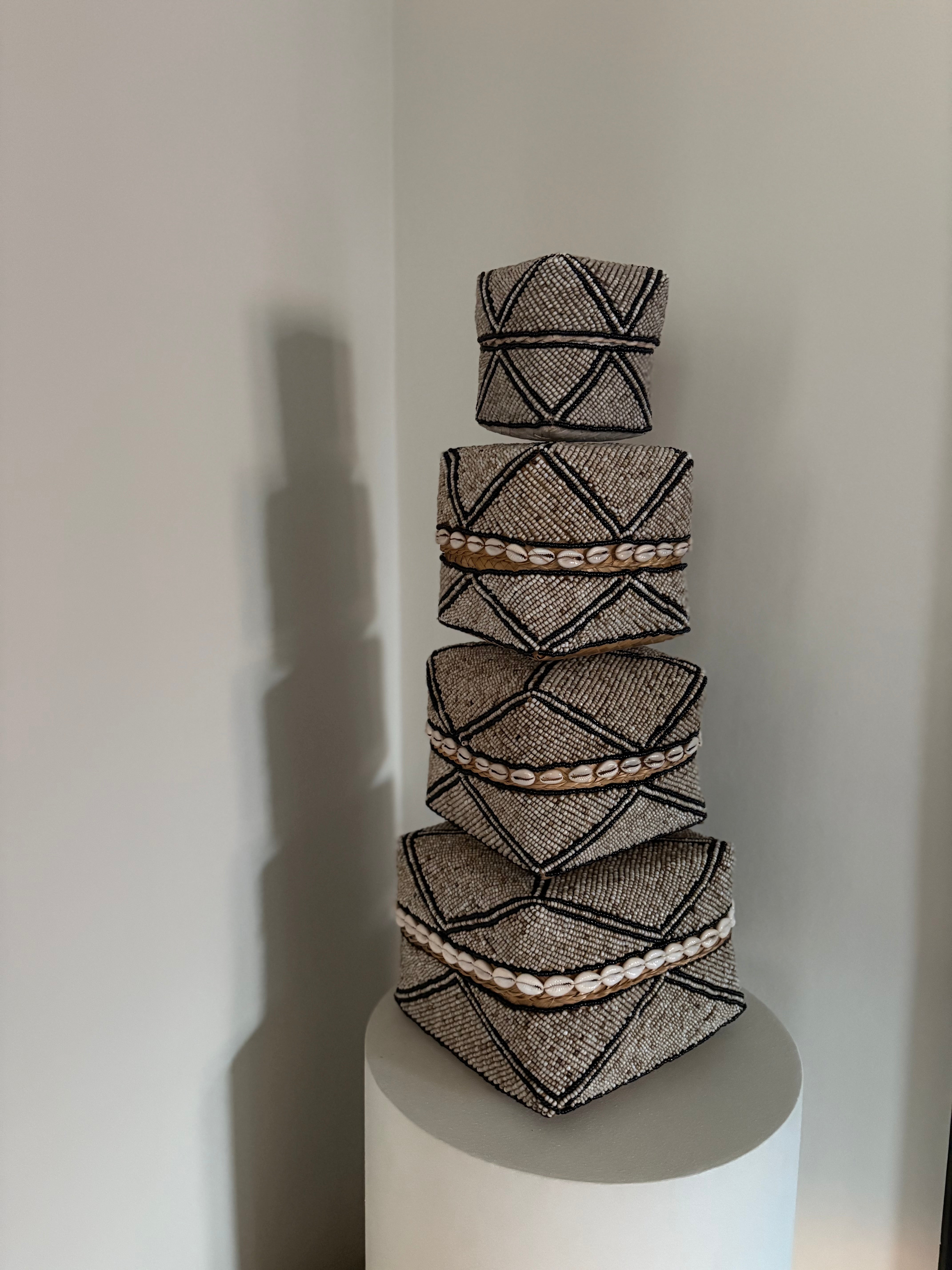 Offermand Roxy | Offermand taupe zwart | Offermanden set | Boho | Japandi | Handgemaakt