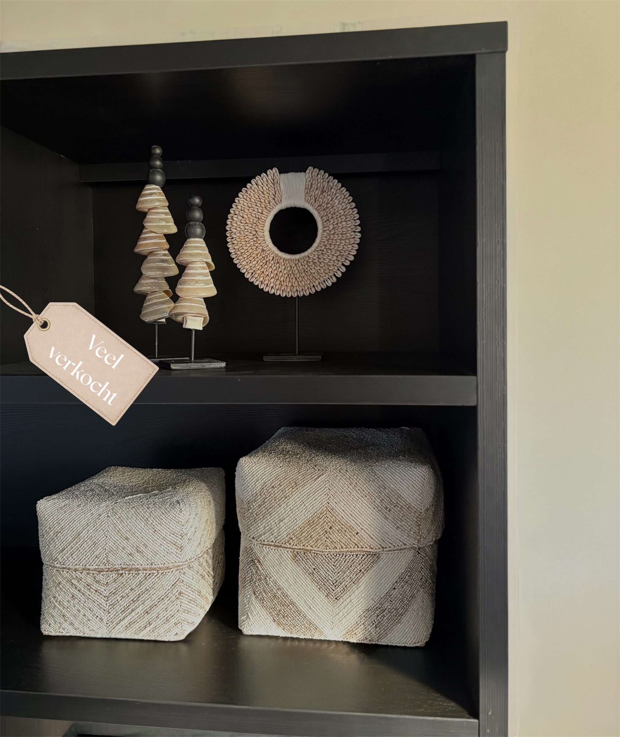 Schelpenkraag op standaard